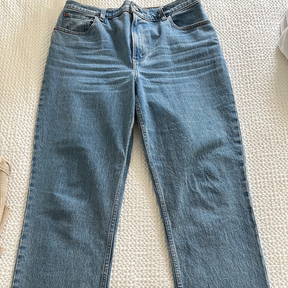 Abercrombie Ultra High Rise 90s Straight Jean - WORN ONCE!